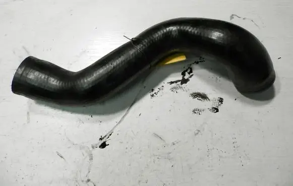 Peugeot 607 Air intake hose/pipe