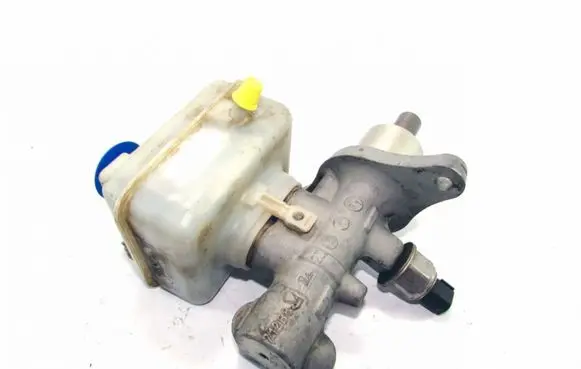 Volkswagen Golf IV Master brake cylinder 1J1611301B