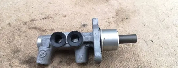 BMW 3 E46 Master brake cylinder 34311165582 1165582