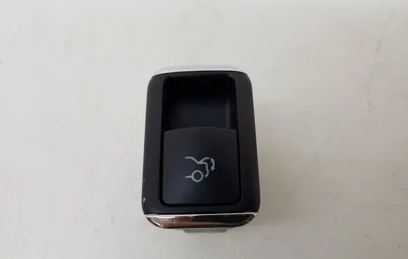 Mercedes-Benz E W212 Tailgate opening switch A2128204510