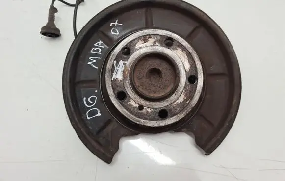 Mercedes-Benz A W169 Rear wheel hub spindle/knuckle 