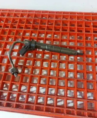 Mercedes-Benz E W212 Fuel injector A6420701187 0445116 151024