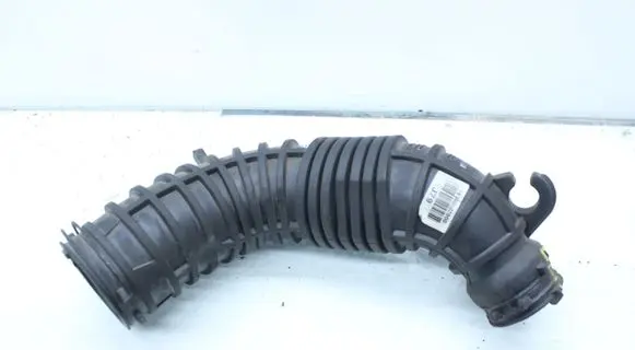 KIA Ceed Turbo air intake inlet pipe/hose 28140J7900