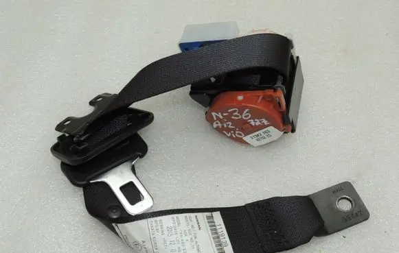 Nissan X-Trail T32 Middle seatbelt (rear) 888544CU4A 888544CF8A