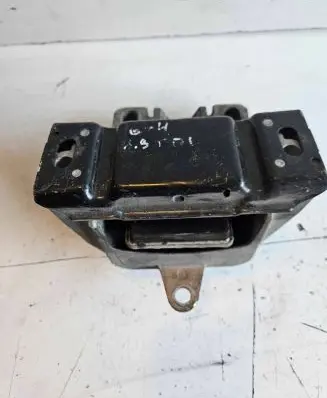 Volkswagen Golf IV Engine mount bracket 1J0199555