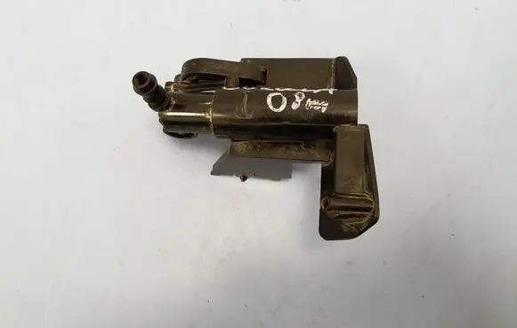 Toyota Corolla E140 E150 Headlight washer spray nozzle 31171 30829