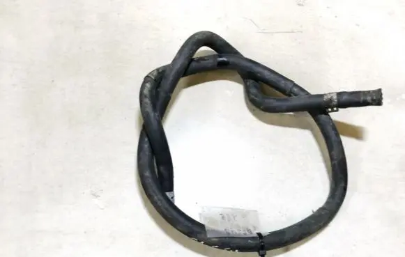 Mercedes-Benz S W220 Engine coolant pipe/hose