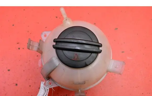Audi Q3 8U Coolant expansion tank/reservoir 1K0121407