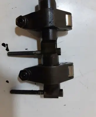 Volkswagen Touran I Camshaft 038443H