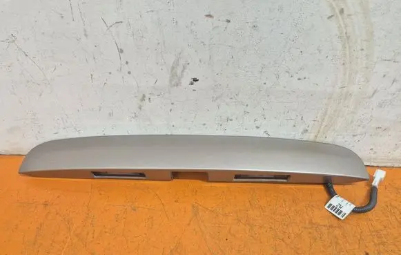 Nissan Note (E11) Number plate light