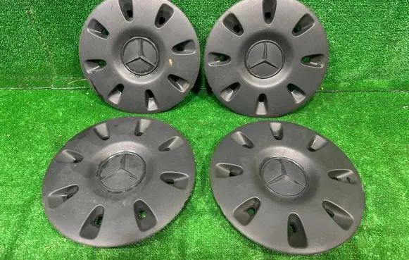 Mercedes-Benz Vito Viano W639 Original wheel cap A6394010825