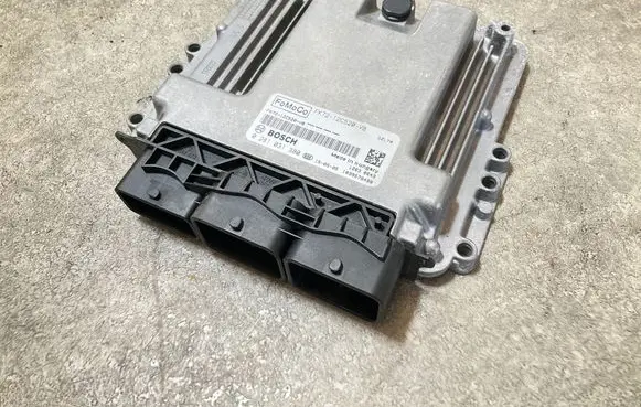 Land Rover Discovery Sport Engine control unit/module FK7212C520VB 0281031380