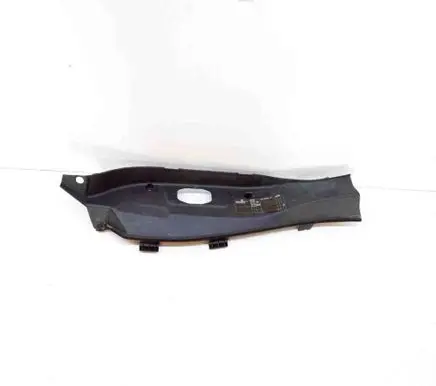BMW i3 (B) pillar trim (top) 7303704