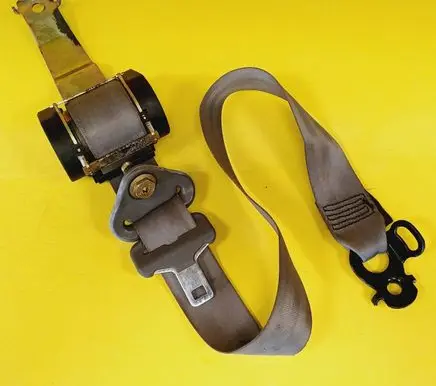 Renault Megane I Front seatbelt