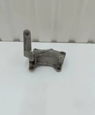 Chevrolet Camaro Generator/alternator bracket 12691250