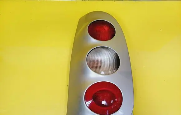 Rear/tail lights