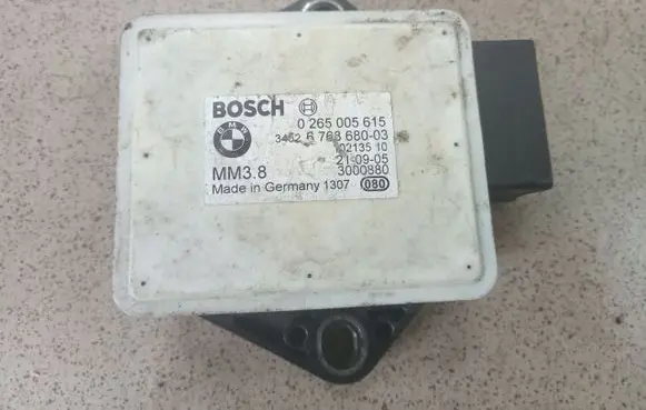BMW 5 E60 E61 ESP acceleration yaw rate sensor 6768680