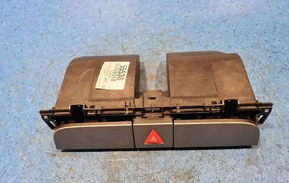 Volkswagen PASSAT B6 Glove box