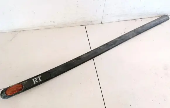 Renault Laguna I Front door trim (molding) 7700819260
