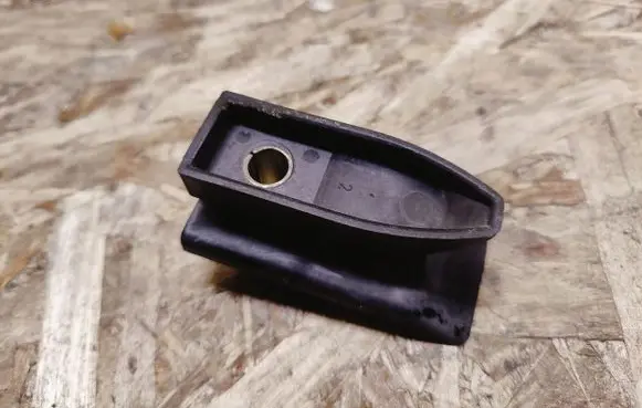 Mercedes-Benz S W220 Front bumper mounting bracket 2208800030