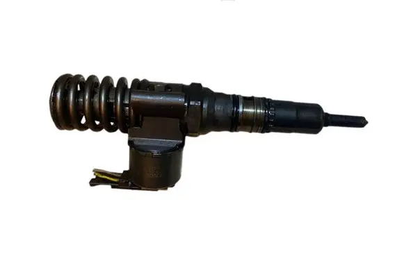 Audi A4 S4 B7 8E 8H Fuel injector 03G130073G 0414720404 0414720454