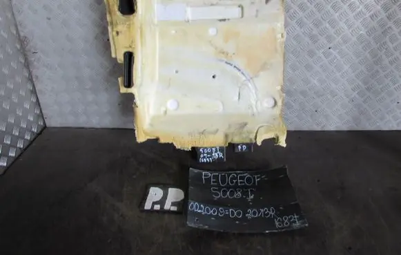 Peugeot 5008 Rear floor carpet liner 