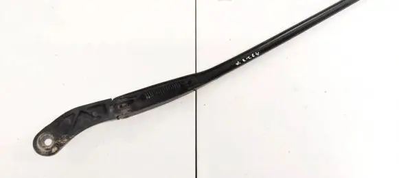 Front wiper blade arm