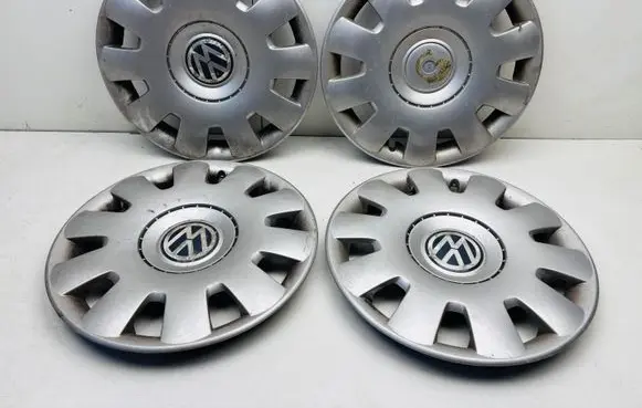 Volkswagen PASSAT B5.5 R15 wheel hub/cap/trim 1J0601147P