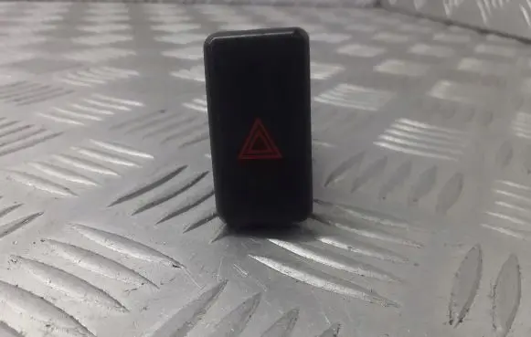 Mazda 3 I Hazard light switch BP4K664H0