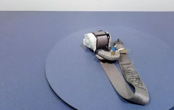 Mitsubishi Grandis Front seatbelt TK-AB2-N698