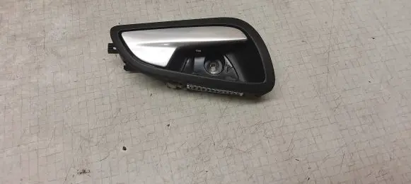 Ford Focus ST Front door interior handle AM51U22600 19061200 14395