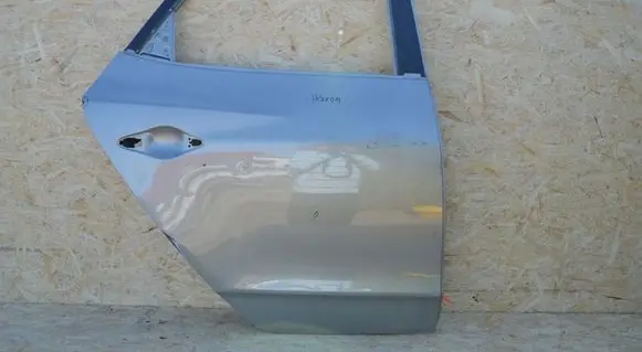 Hyundai ix20 Rear door