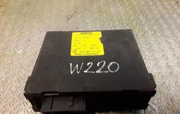 Mercedes-Benz S W220 Light module LCM 2208203026 A2208203026