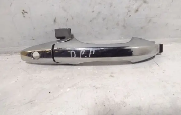 Honda CR-V Front door exterior handle