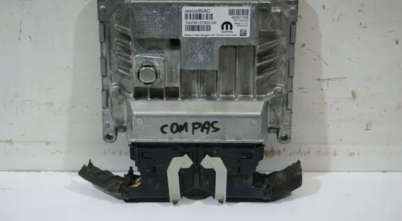 Jeep Cherokee III KJ Engine control unit/module ECU 