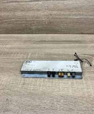 Audi A4 S4 B6 8E 8H Aerial antenna amplifier 8E9035225