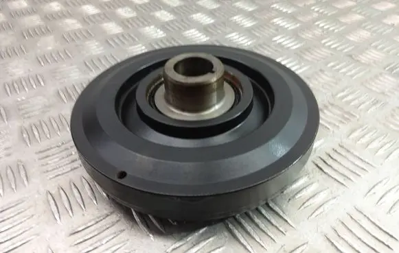 BMW 7 F01 F02 F03 F04 Crankshaft pulley 7570263
