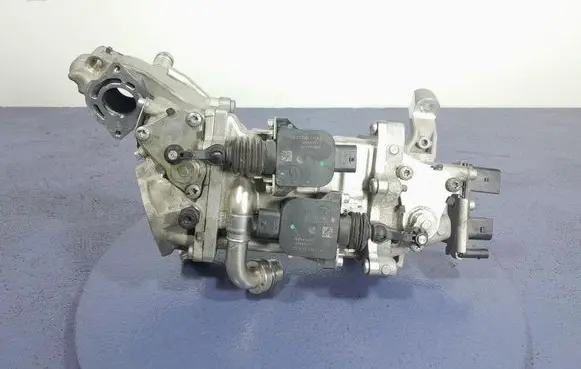BMW X5 E53 EGR valve cooler 9886766