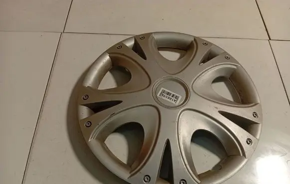 Peugeot 307 R15 wheel hub/cap/trim