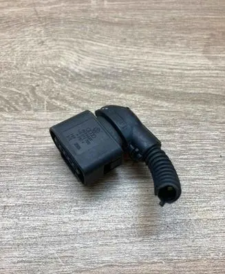 Volkswagen PASSAT B7 Plug wire 1J0973705 2505