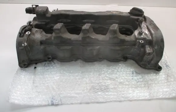 Honda CR-V Rocker cam cover N22B3