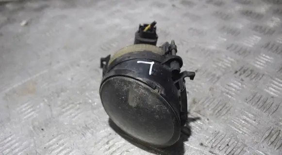 Volkswagen Touran I Front fog light