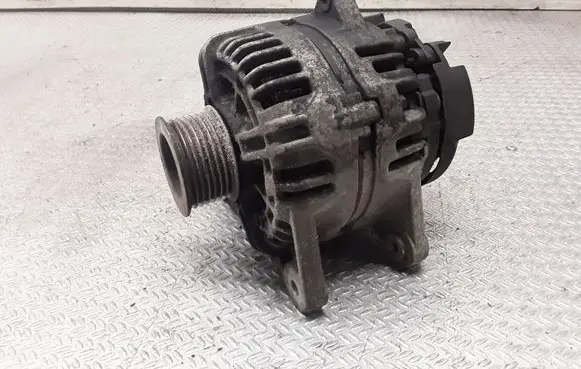 Renault Clio III Generator/alternator 8200429898 0124325139