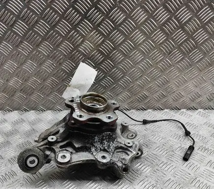 BMW 3 G20 G21 Rear wheel hub 6898482