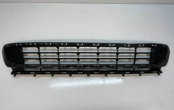 Volkswagen Golf VII Front bumper lower grill 5G0853677