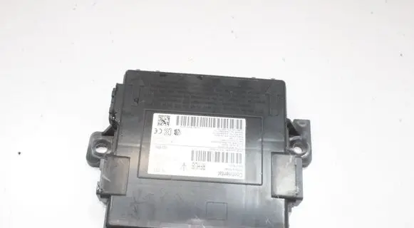 Maserati Ghibli Keyless (KESSY) go control unit/module P670034855 615823087A