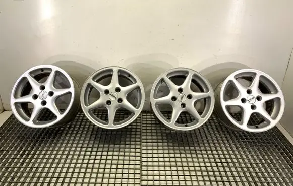 Fiat Stilo R15 alloy rim 