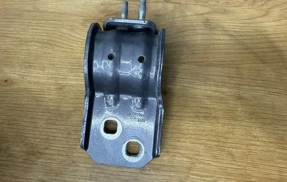 Opel Insignia A Tailgate/trunk/boot hinge 13247935