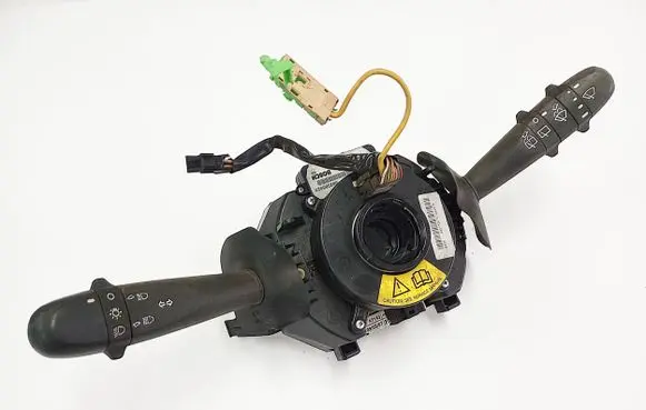 Alfa Romeo 147 Light switch 07353655320