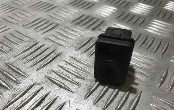 Ford Escort Windscreen/window heater switch 91ag18c621aa
